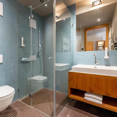 Tauern Mitterwirt 121 アパート