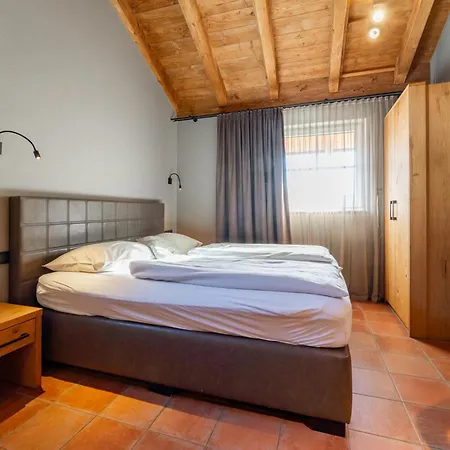 Tauern Mitterwirt 121 *